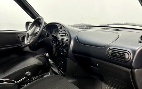 Chevrolet Niva I рестайлинг, 2017 год, 710 000 рублей, 12 фотография