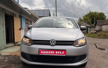 Volkswagen Polo VI (EU Market), 2011 год, 670 000 рублей, 1 фотография