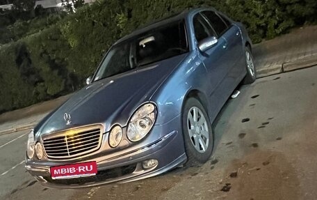 Mercedes-Benz E-Класс, 2003 год, 840 000 рублей, 1 фотография