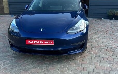 Tesla Model 3 I, 2021 год, 2 650 000 рублей, 1 фотография