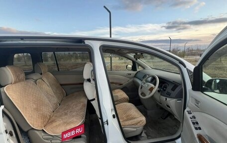 Toyota ISis I, 2010 год, 1 145 000 рублей, 6 фотография
