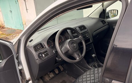 Volkswagen Polo VI (EU Market), 2011 год, 670 000 рублей, 4 фотография