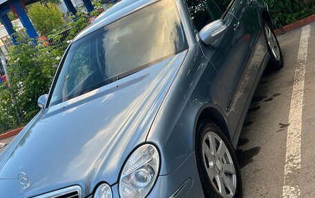 Mercedes-Benz E-Класс, 2003 год, 840 000 рублей, 8 фотография