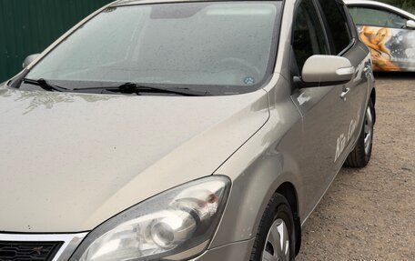 KIA cee'd I рестайлинг, 2011 год, 750 000 рублей, 3 фотография