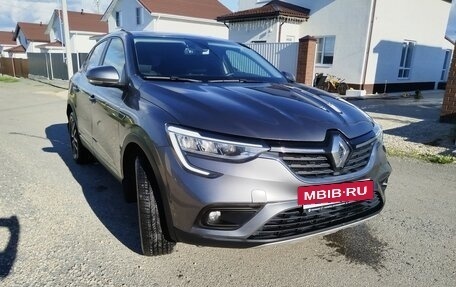 Renault Arkana I, 2021 год, 1 820 000 рублей, 2 фотография