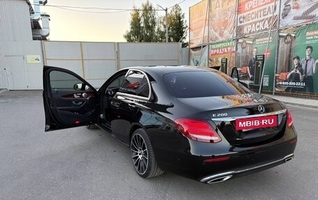 Mercedes-Benz E-Класс, 2016 год, 2 850 000 рублей, 6 фотография