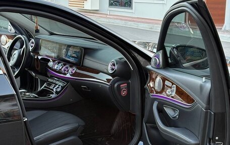 Mercedes-Benz E-Класс, 2016 год, 2 850 000 рублей, 8 фотография