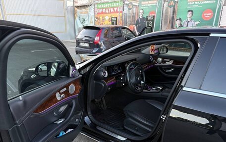 Mercedes-Benz E-Класс, 2016 год, 2 850 000 рублей, 9 фотография