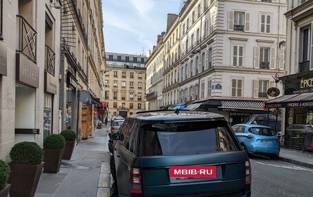 Land Rover Range Rover IV рестайлинг, 2017 год, 5 700 000 рублей, 9 фотография