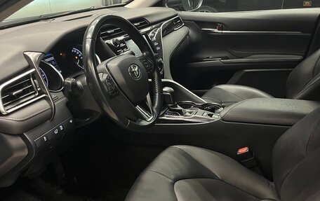 Toyota Camry, 2019 год, 2 750 000 рублей, 8 фотография