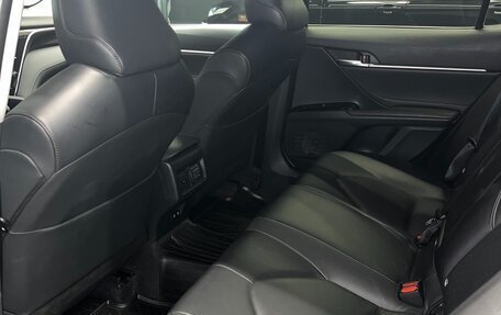 Toyota Camry, 2019 год, 2 750 000 рублей, 11 фотография