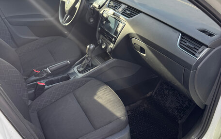Skoda Octavia, 2018 год, 700 000 рублей, 28 фотография
