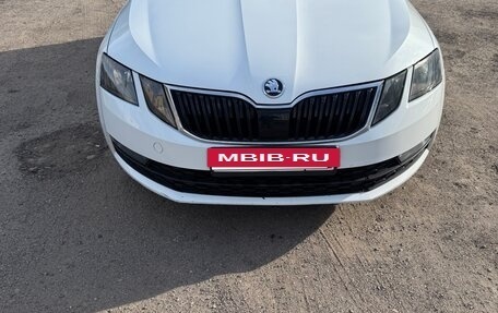 Skoda Octavia, 2018 год, 700 000 рублей, 29 фотография