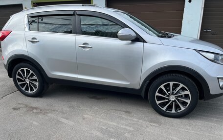 KIA Sportage III, 2010 год, 1 000 000 рублей, 3 фотография