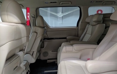 Toyota Alphard III, 2012 год, 3 000 000 рублей, 16 фотография