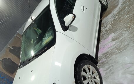 Renault Logan II, 2015 год, 600 000 рублей, 5 фотография