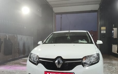 Renault Logan II, 2015 год, 600 000 рублей, 1 фотография