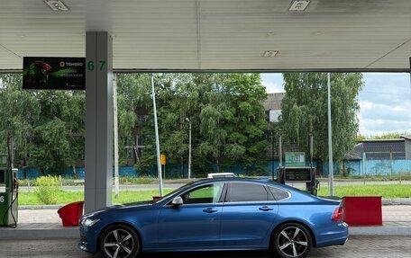 Volvo S90 II рестайлинг, 2018 год, 3 000 000 рублей, 3 фотография