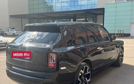 Rolls-Royce Cullinan, 2021 год, 29 990 000 рублей, 7 фотография