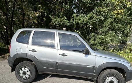 Chevrolet Niva I рестайлинг, 2011 год, 455 000 рублей, 4 фотография