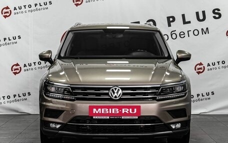 Volkswagen Tiguan II, 2018 год, 2 489 000 рублей, 3 фотография
