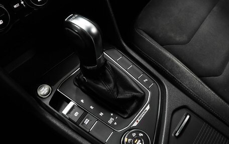 Volkswagen Tiguan II, 2018 год, 2 489 000 рублей, 10 фотография