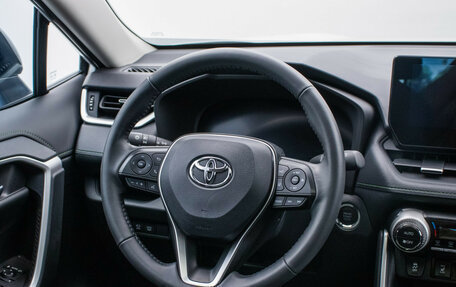 Toyota RAV4, 2024 год, 3 880 000 рублей, 14 фотография