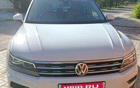 Volkswagen Tiguan II, 2020 год, 3 500 000 рублей, 1 фотография