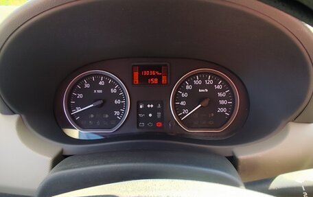 Renault Sandero I, 2013 год, 487 000 рублей, 2 фотография