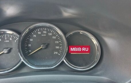 Renault Logan II, 2015 год, 510 000 рублей, 10 фотография
