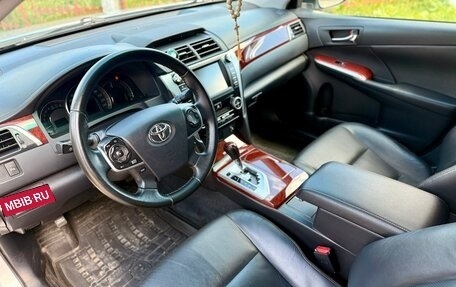 Toyota Camry, 2012 год, 1 600 000 рублей, 10 фотография