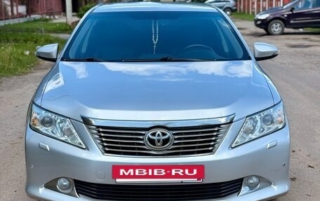 Toyota Camry, 2012 год, 1 600 000 рублей, 2 фотография