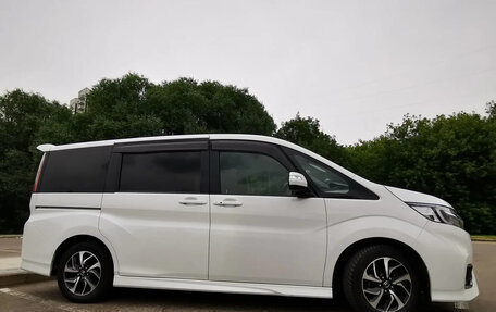 Honda Stepwgn IV, 2020 год, 2 800 000 рублей, 3 фотография
