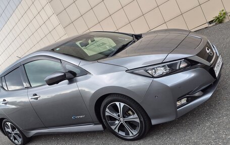 Nissan Leaf II, 2018 год, 1 550 000 рублей, 2 фотография