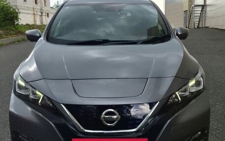 Nissan Leaf II, 2018 год, 1 550 000 рублей, 13 фотография