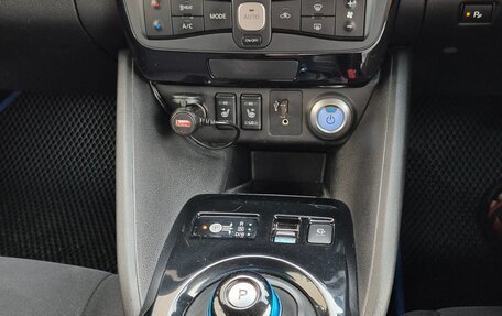 Nissan Leaf II, 2018 год, 1 550 000 рублей, 19 фотография