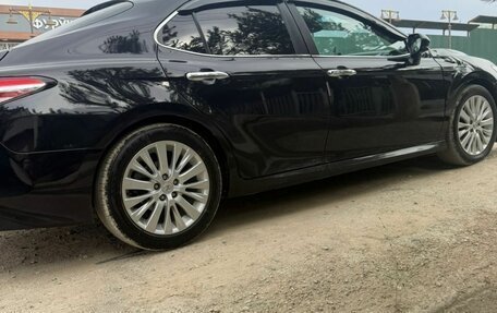 Toyota Camry, 2018 год, 2 150 000 рублей, 5 фотография