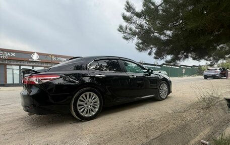 Toyota Camry, 2018 год, 2 150 000 рублей, 4 фотография