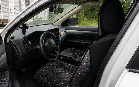 Mitsubishi Outlander III рестайлинг 3, 2012 год, 1 149 000 рублей, 7 фотография