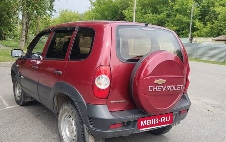Chevrolet Niva I рестайлинг, 2013 год, 535 000 рублей, 2 фотография