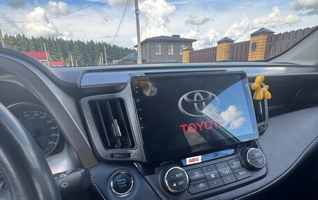 Toyota RAV4, 2019 год, 2 950 000 рублей, 3 фотография
