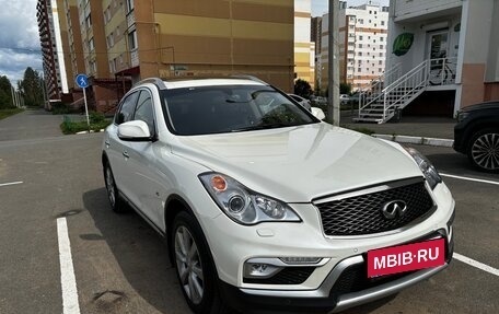 Infiniti QX50 I рестайлинг, 2017 год, 2 500 000 рублей, 7 фотография