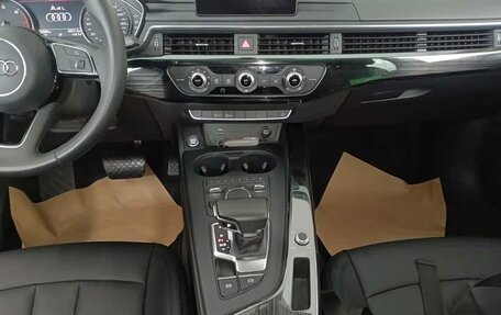 Audi A4, 2019 год, 2 350 000 рублей, 5 фотография