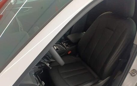 Audi A4, 2019 год, 2 350 000 рублей, 6 фотография