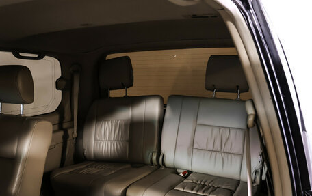Toyota Land Cruiser 100 рестайлинг 2, 2002 год, 1 800 000 рублей, 13 фотография