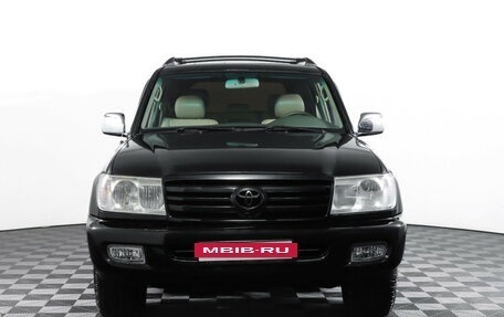 Toyota Land Cruiser 100 рестайлинг 2, 2002 год, 1 800 000 рублей, 2 фотография