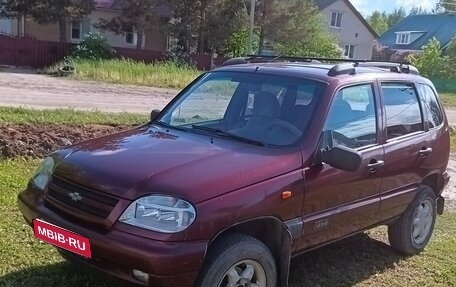 Chevrolet Niva I рестайлинг, 2004 год, 3 000 000 рублей, 1 фотография
