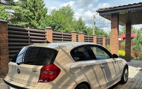 BMW 1 серия, 2008 год, 630 000 рублей, 5 фотография