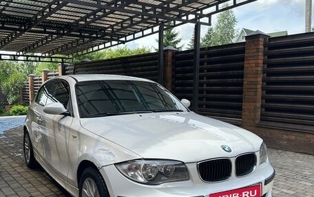 BMW 1 серия, 2008 год, 630 000 рублей, 7 фотография