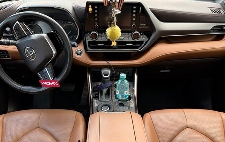 Toyota Highlander, 2022 год, 5 270 000 рублей, 11 фотография